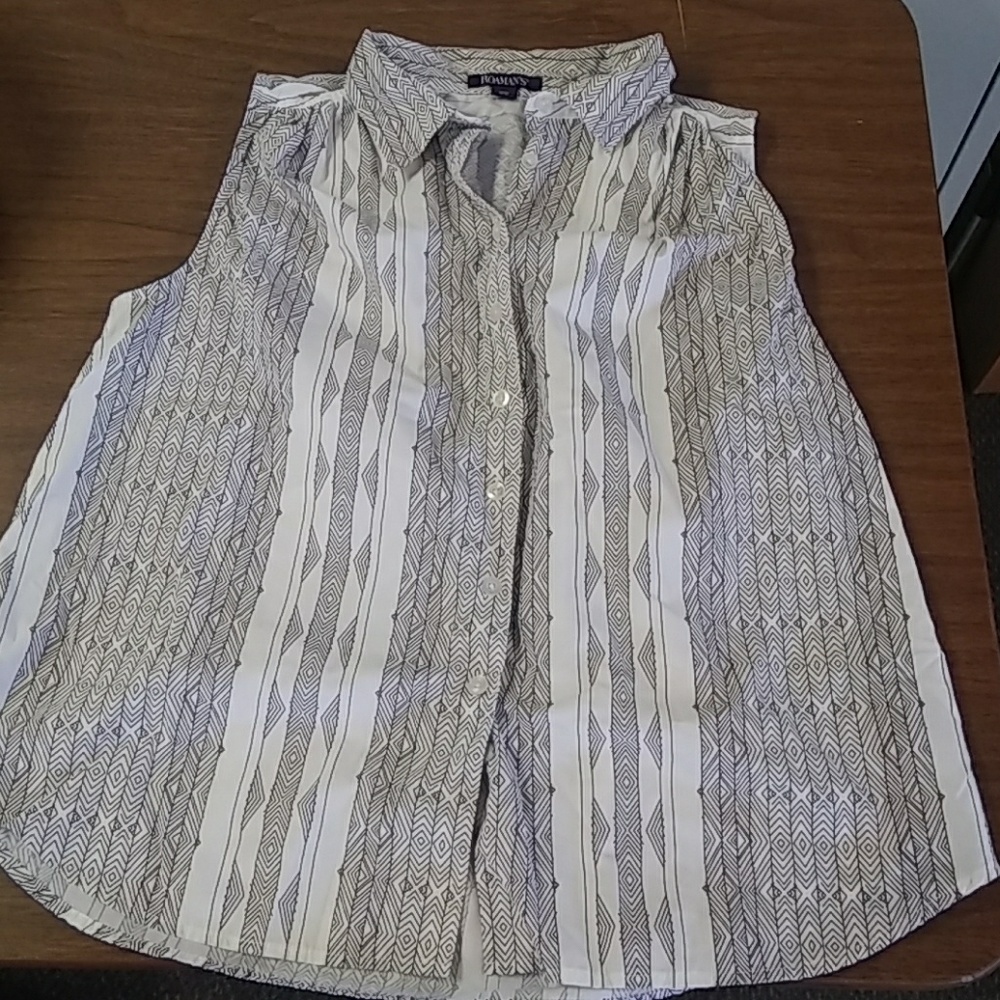 Sleeveless blouse